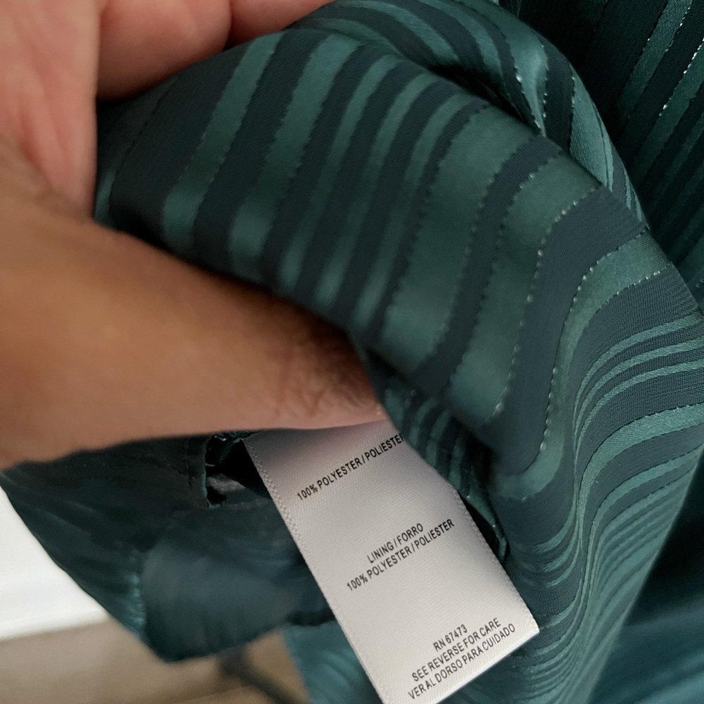 Maison Tara Deep Green Long Sleeve Dress - Picture 7 of 9